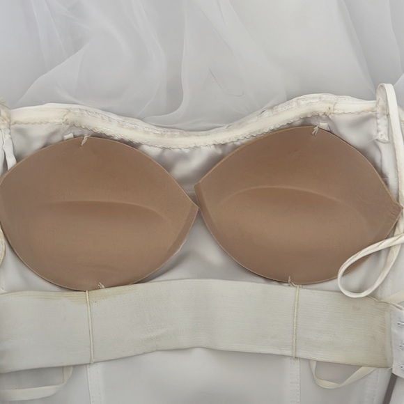 Disney Fairytale Wedding Dress - Picture 15 of 16